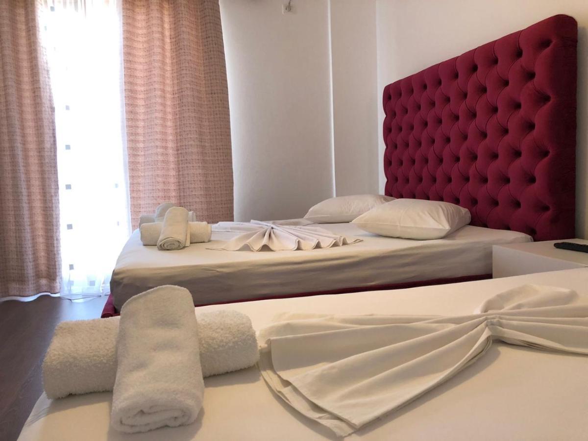 Enia'S Room Sarandë Exterior foto