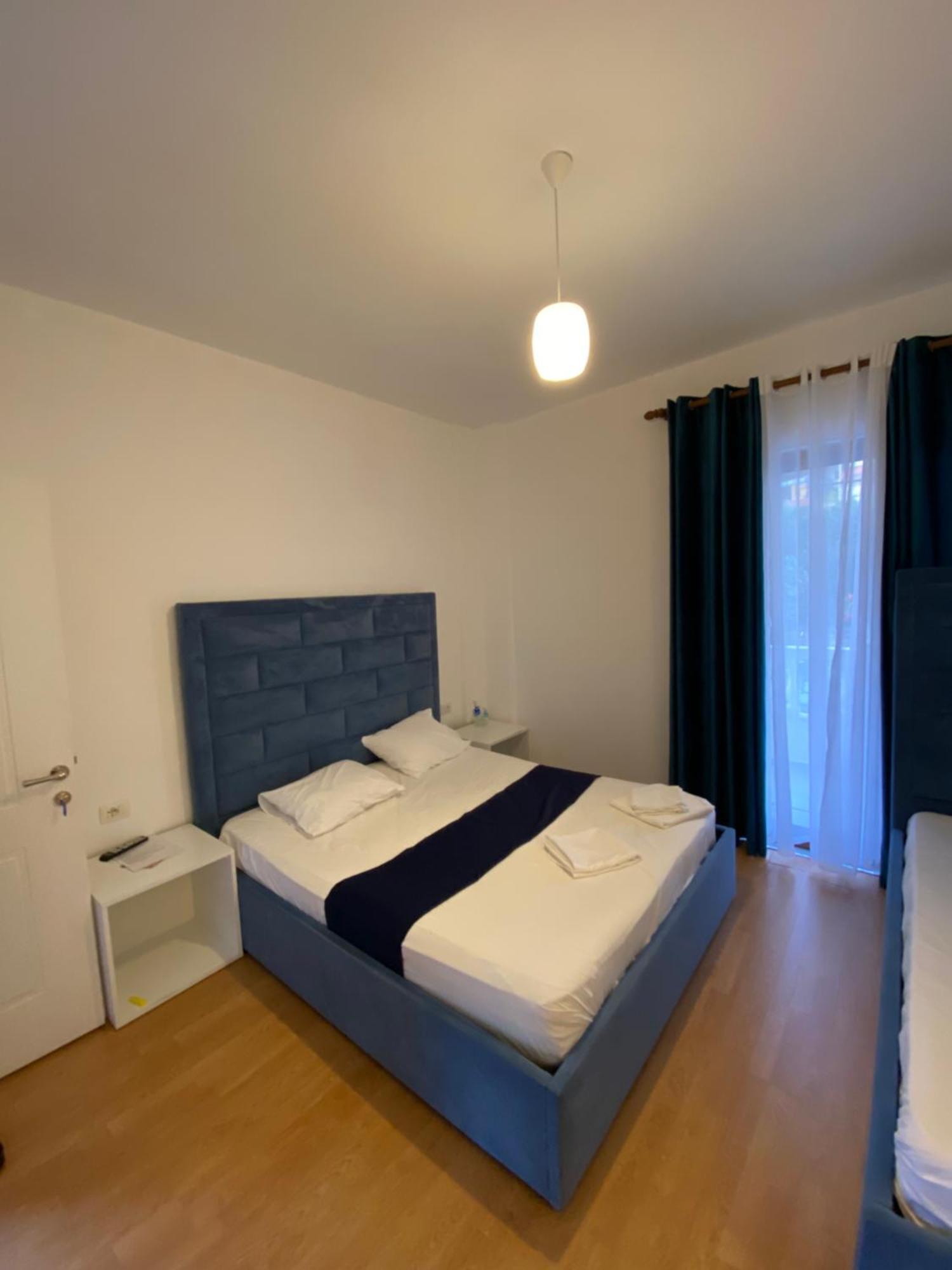Enia'S Room Sarandë Exterior foto